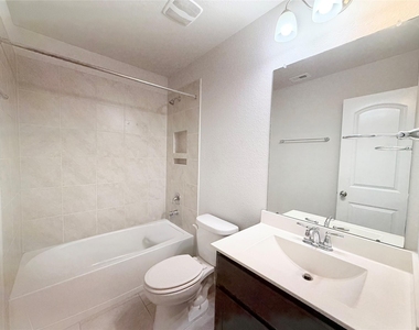 4827 San Gregorio Lane - Photo Thumbnail 4