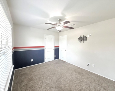 4827 San Gregorio Lane - Photo Thumbnail 3