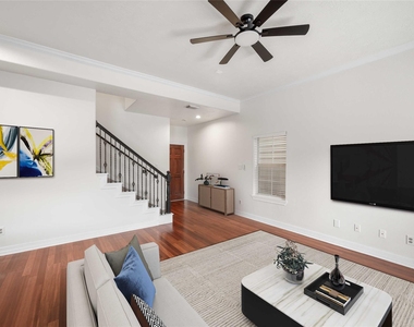 907 Mckinney Park Lane - Photo Thumbnail 9