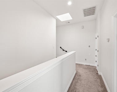 907 Mckinney Park Lane - Photo Thumbnail 28