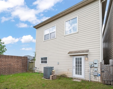 907 Mckinney Park Lane - Photo Thumbnail 31