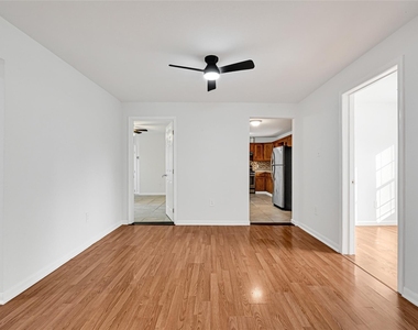 715 N 1st Street - Photo Thumbnail 3