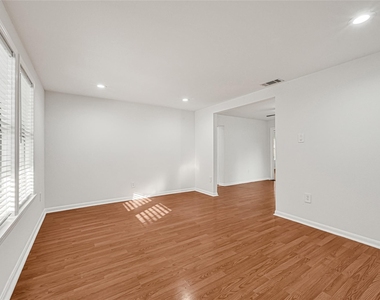 715 N 1st Street - Photo Thumbnail 1