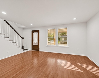 715 N 1st Street - Photo Thumbnail 2