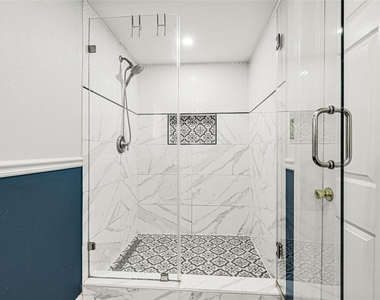715 N 1st Street - Photo Thumbnail 9