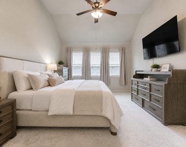 7735 Wrightwood Drive - Photo Thumbnail 12