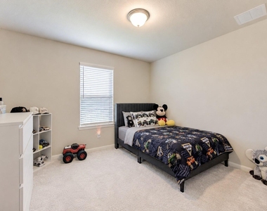 7735 Wrightwood Drive - Photo Thumbnail 21