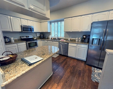 4509 Hazard Street - Photo Thumbnail 8