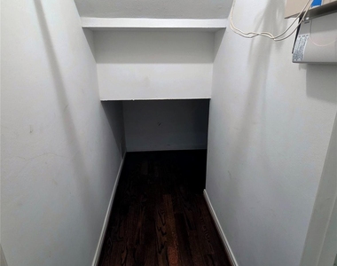 4509 Hazard Street - Photo Thumbnail 2