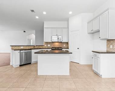 7 Fraiser Fir Place - Photo Thumbnail 5