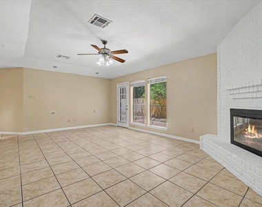 7315 Foxside Lane - Photo Thumbnail 5