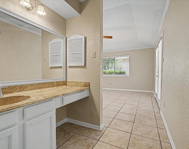 7315 Foxside Lane - Photo Thumbnail 24