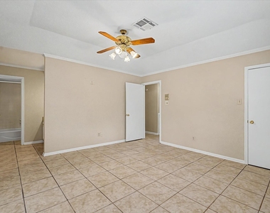 7315 Foxside Lane - Photo Thumbnail 20