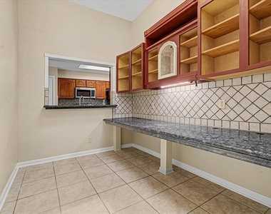7315 Foxside Lane - Photo Thumbnail 15