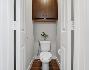 1420 Wilson Street - Photo Thumbnail 22