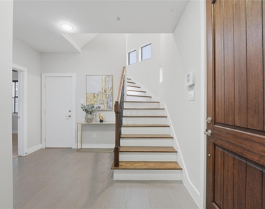 1420 Wilson Street - Photo Thumbnail 31