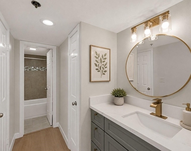 3525 Sage Rd - Photo Thumbnail 19