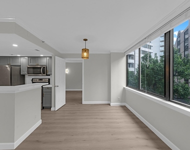 3525 Sage Rd - Photo Thumbnail 10