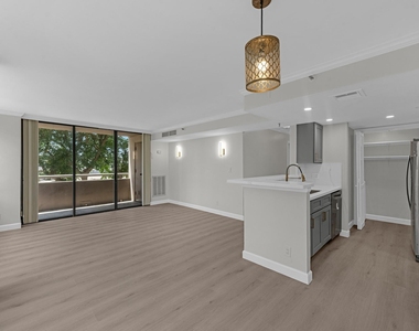 3525 Sage Rd - Photo Thumbnail 6