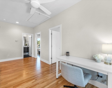 2210 Wipprecht Street - Photo Thumbnail 2
