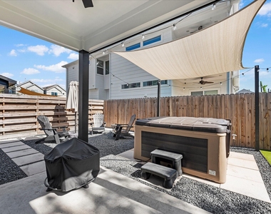 2210 Wipprecht Street - Photo Thumbnail 15
