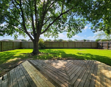 2412 N Mission Circle - Photo Thumbnail 29