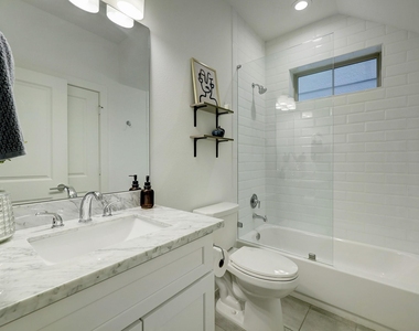 4214 Eli Street - Photo Thumbnail 7