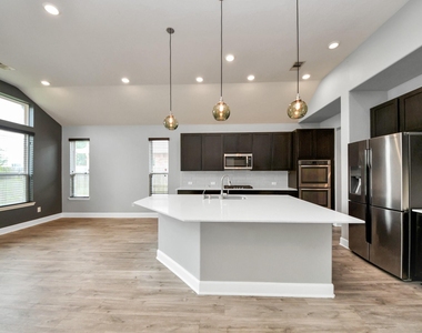 28402 Peralta Preserve Lane - Photo Thumbnail 13