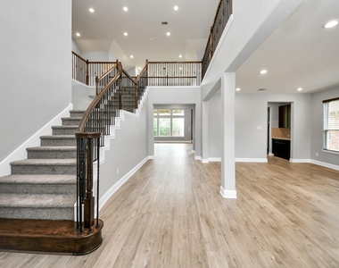 28402 Peralta Preserve Lane - Photo Thumbnail 7