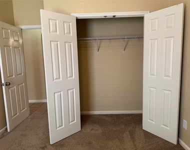 21307 Springbrook Hollow Court - Photo Thumbnail 17