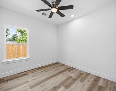 8531 Rinn Street - Photo Thumbnail 17