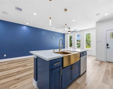 8531 Rinn Street - Photo Thumbnail 7
