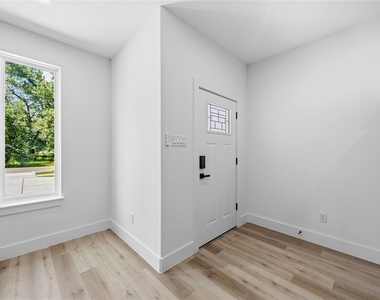 8531 Rinn Street - Photo Thumbnail 10