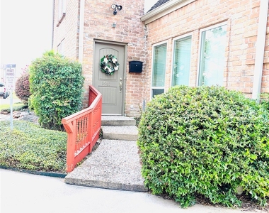 15193 Kimberley Court - Photo Thumbnail 2