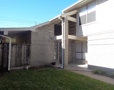 9414 Westacre Place - Photo Thumbnail 2