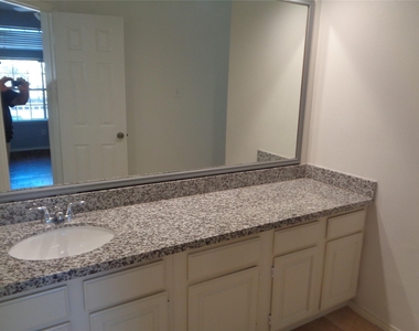 9414 Westacre Place - Photo Thumbnail 19