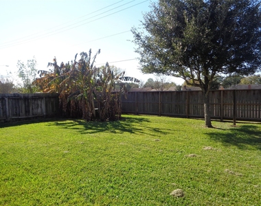 9414 Westacre Place - Photo Thumbnail 13