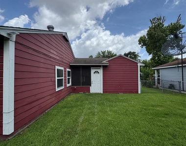 6629 Corbin Street - Photo Thumbnail 18
