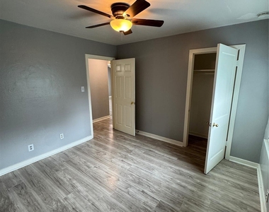 6629 Corbin Street - Photo Thumbnail 12