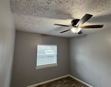 6629 Corbin Street - Photo Thumbnail 16