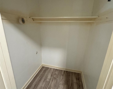 6629 Corbin Street - Photo Thumbnail 9