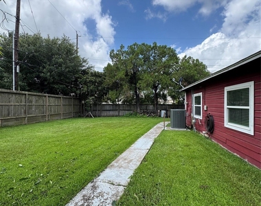 6629 Corbin Street - Photo Thumbnail 19
