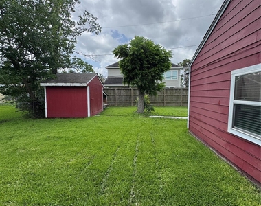 6629 Corbin Street - Photo Thumbnail 17