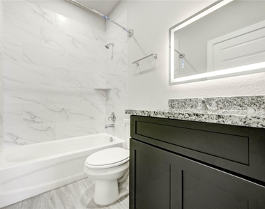 8157 Tate Street - Photo Thumbnail 9