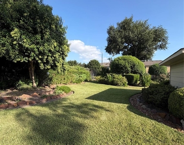 8801 Hammerly Boulevard - Photo Thumbnail 20