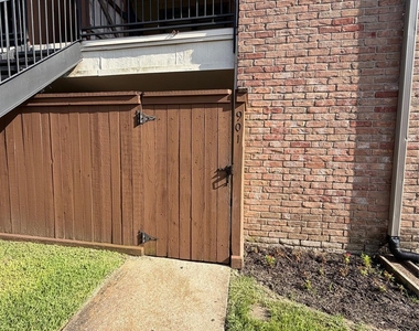 8801 Hammerly Boulevard - Photo Thumbnail 1