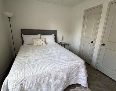 8801 Hammerly Boulevard - Photo Thumbnail 12