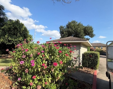 8801 Hammerly Boulevard - Photo Thumbnail 14