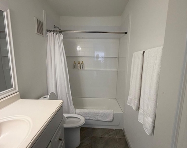 8801 Hammerly Boulevard - Photo Thumbnail 17