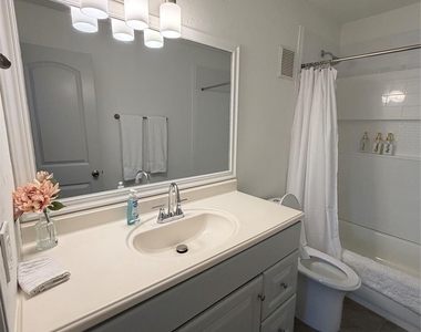 8801 Hammerly Boulevard - Photo Thumbnail 9